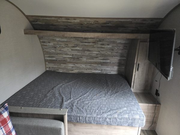 5 Person Travel Trailer (2024)