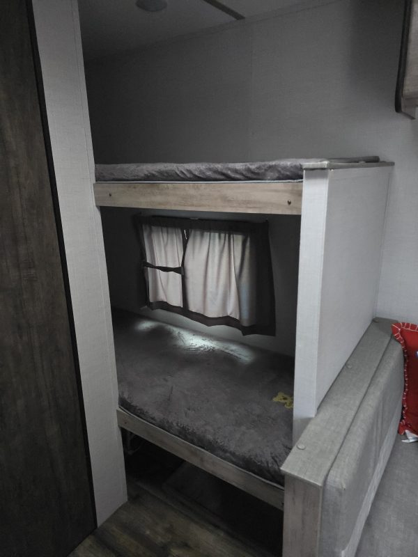 5 Person Travel Trailer (2024)