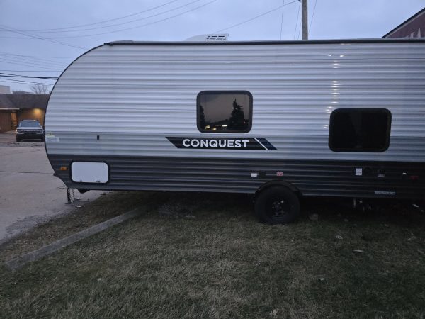 5 Person Travel Trailer (2024)